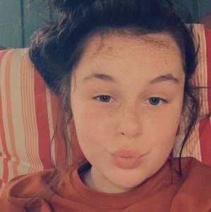 Meet your Posher, Macy